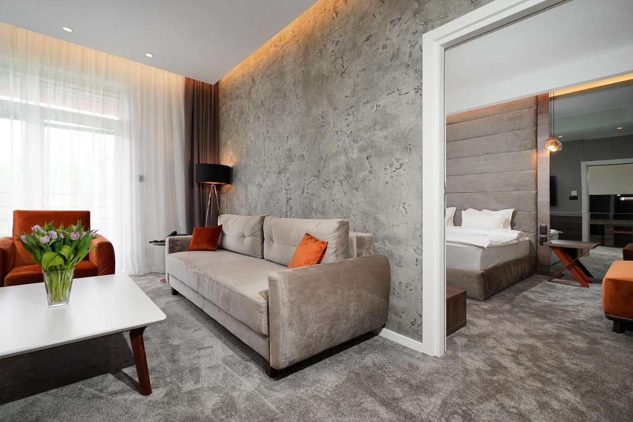 Hotel Srbija Lux Stara Pazova Exterior foto